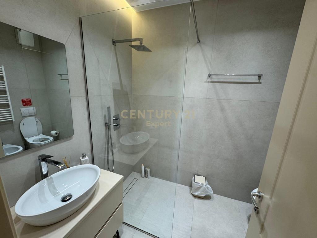 For Rent 1+1 Apartment – Near Botanical Garden, Tirana