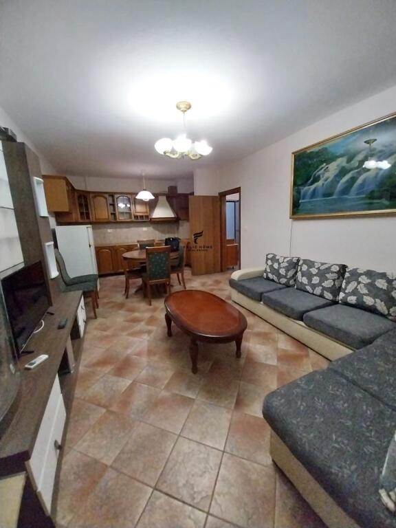 APARTAMENT ME QERA 1+1 KOMUNA PARISIT 500 EURO