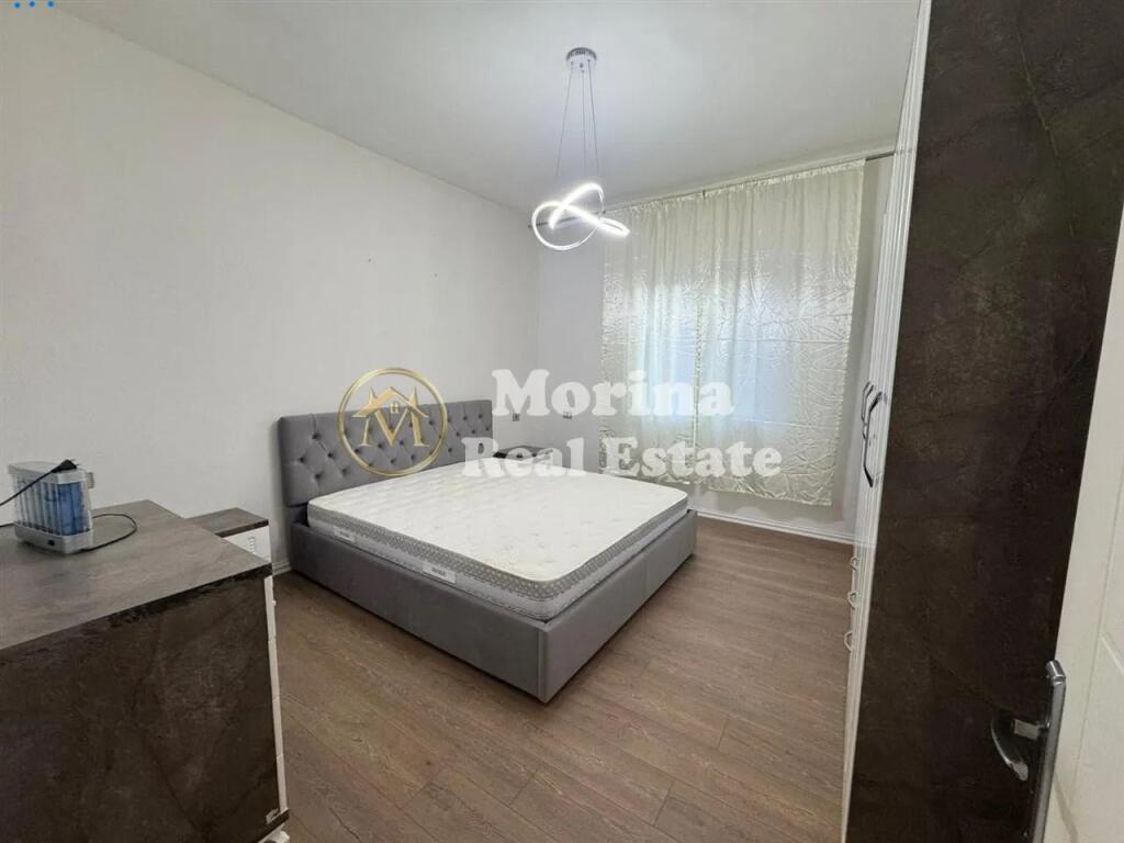 Qera, Hyrje Private 1+1+PARKIM, Komuna Parisit, 450 euro/muaj