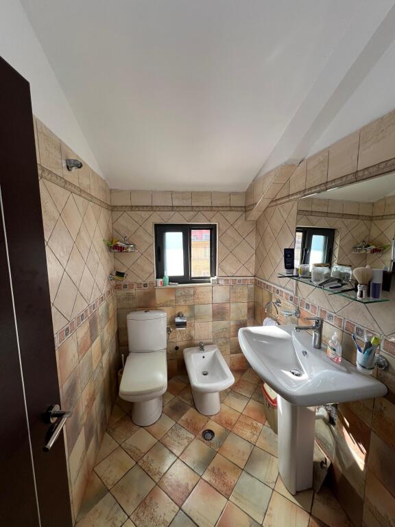 Apartment 3+1+2 for sale  Former Electric Market, Elbasan Street