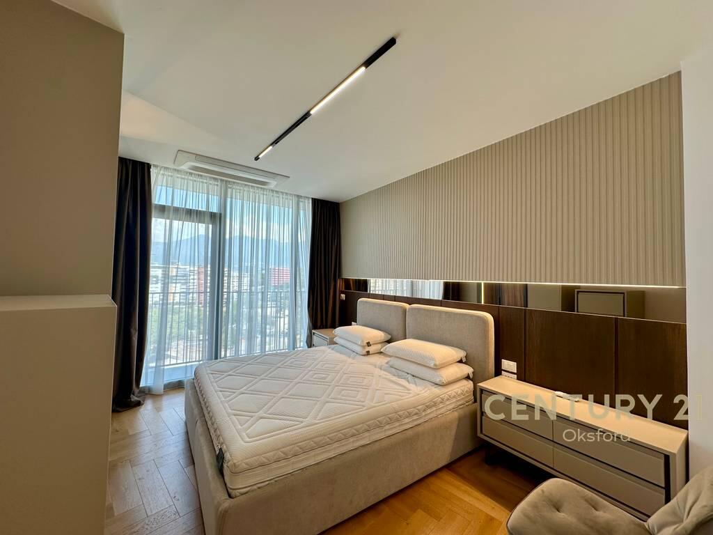 LUXURY APARTMENT FOR RENT + PARKING SPACE AT LAKE VIEW RESIDENCE!
