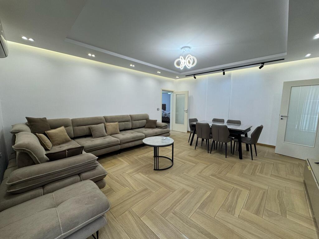 📣 QERA Apartament 2+1  📍Pranë Mozaikut të Tiranës  ✨  