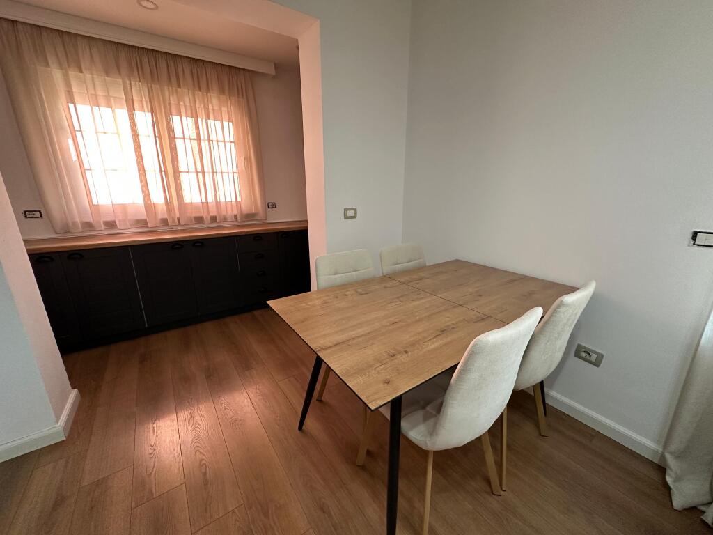 JEPET ME QIRA APARTAMENT 2+1 NE QENDER, DURRËS!