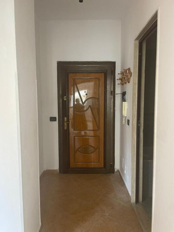 VENDESI APPARTAMENTO 1+1 SPIAGGIA ILIRIA DURRES