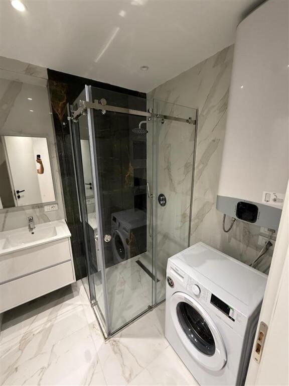 E GJENI VETEM TE NE , APARTAMENT 2+1+2+POST PARKIMI TE PARKU OLIMPIK TIRANE
