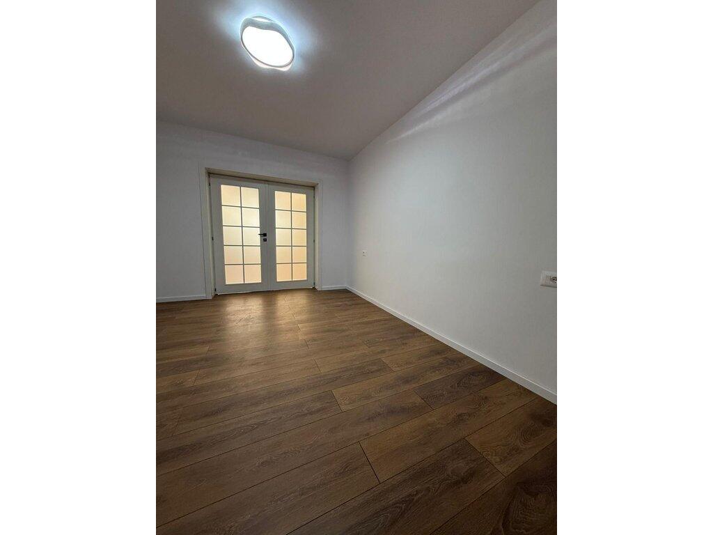 Appartamento 1+1, in vendita in Via Elbasan, Tirana