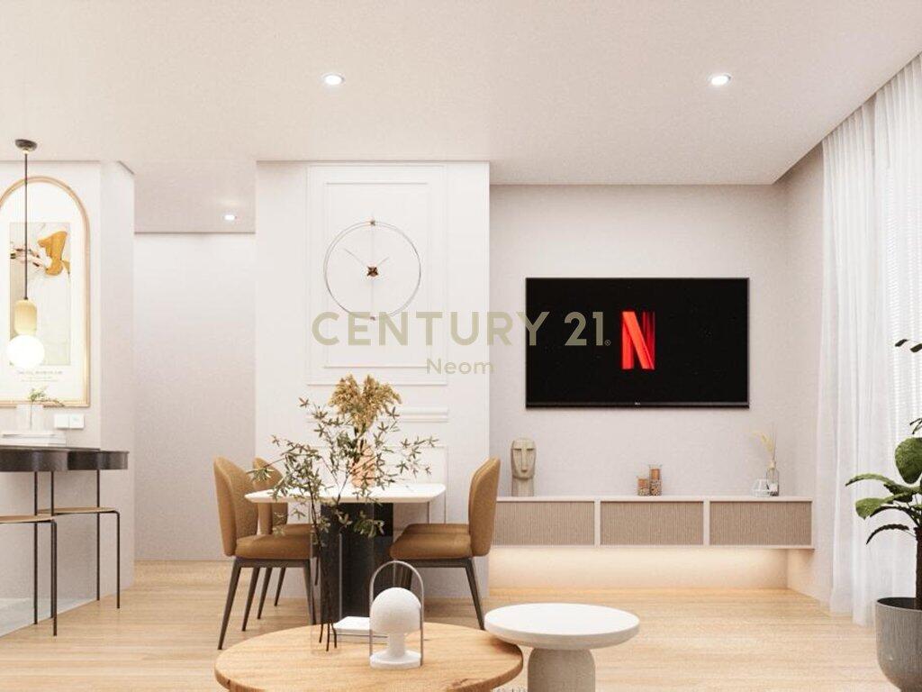 1+1 Apartment for Rent in a Building with Elevator near “11 Janari” School, Elite Ish-Blloku Area