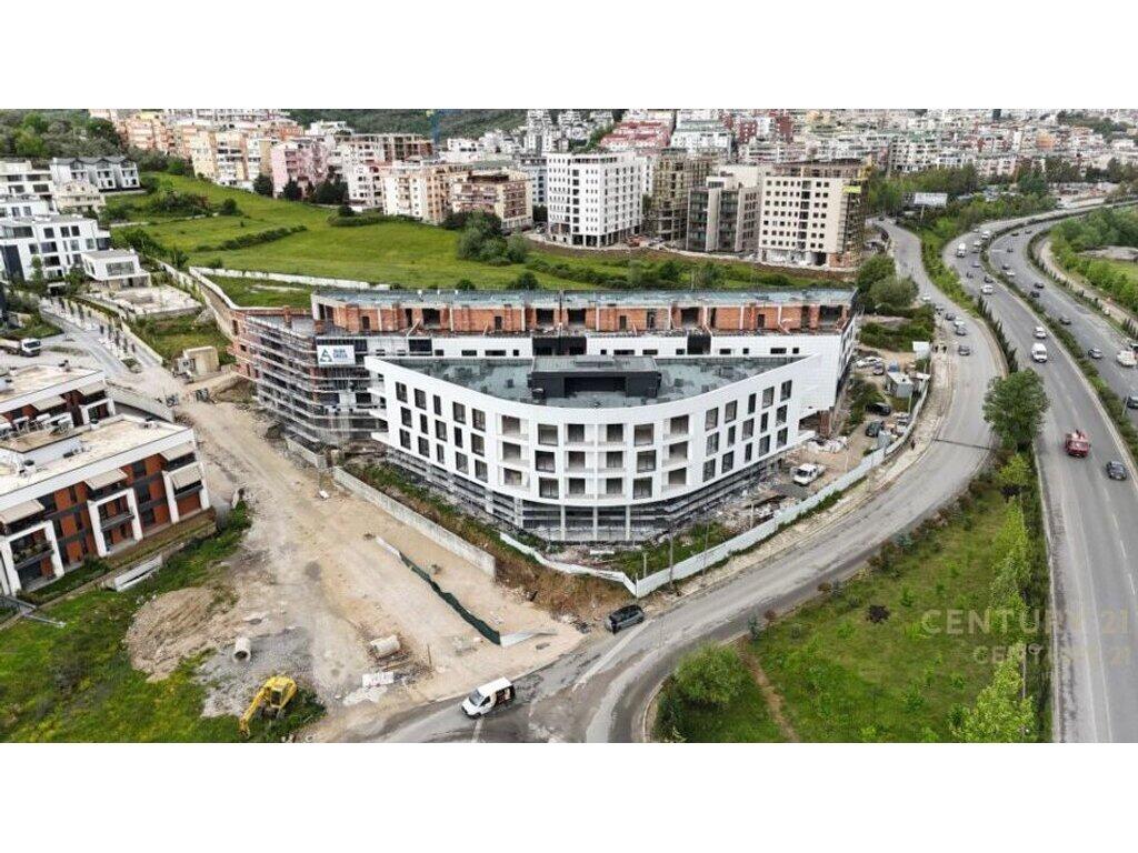 Service Unit for Rent – Met Invest Complex, Dry Lake