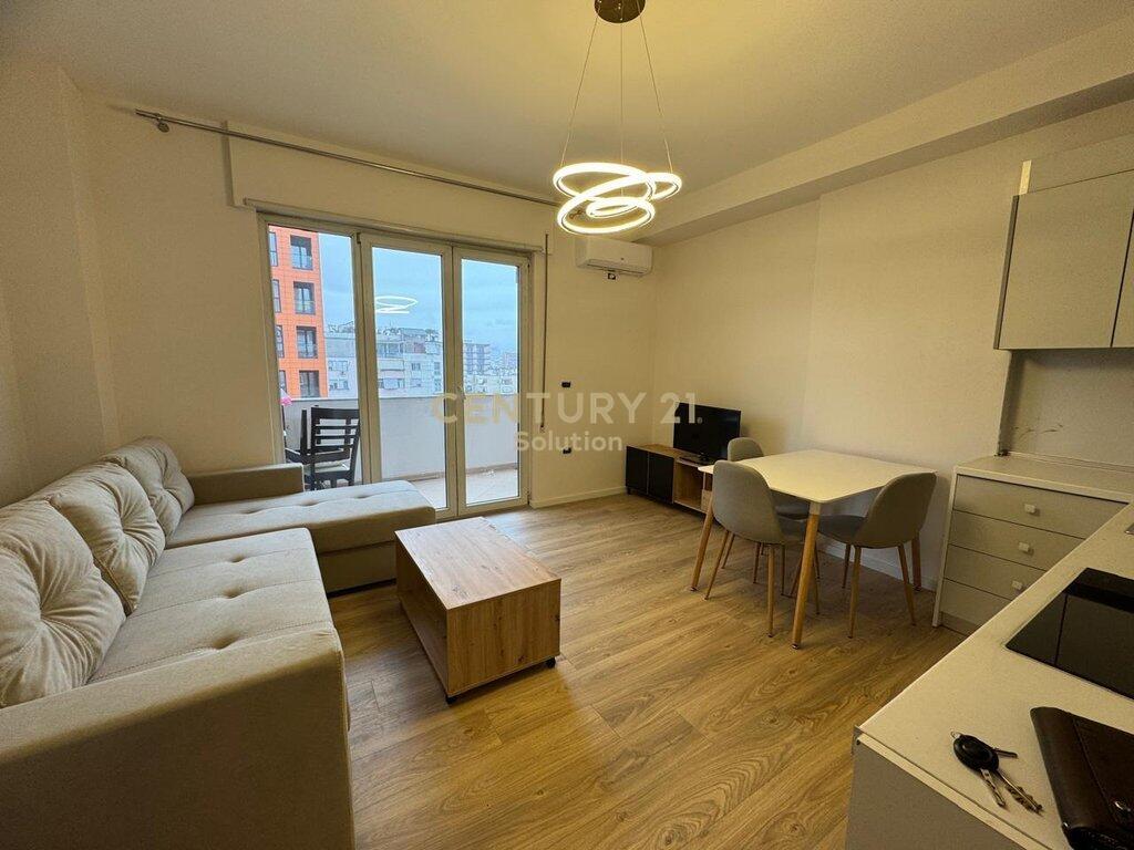 JEPET ME QIRA APARTAMENT 1+1+POST PARKIMI TEK KOMUNA E PARISIT!