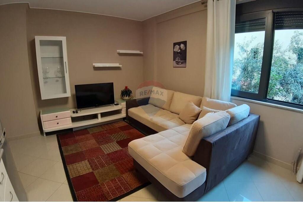 APARTMENT (1+1) FOR RENT ARTIFICIAL LAKE