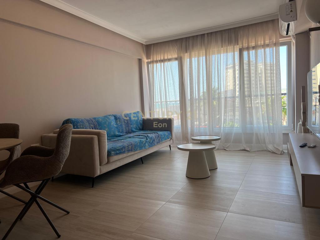 Jepet me Qira Afatgjatë Apartament 2+1 në Qendër të Durrësit !