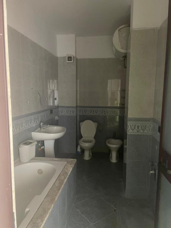 VENDESI APPARTAMENTO 1+1 SPIAGGIA ILIRIA DURRES