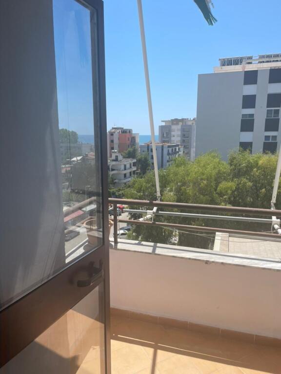 VENDESI APPARTAMENTO 1+1 SPIAGGIA ILIRIA DURRES