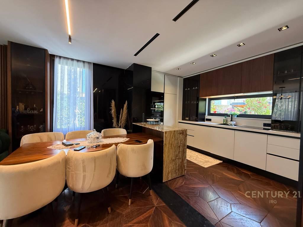 Vendesi Villa di Lusso Individuale – San Pietro Resort