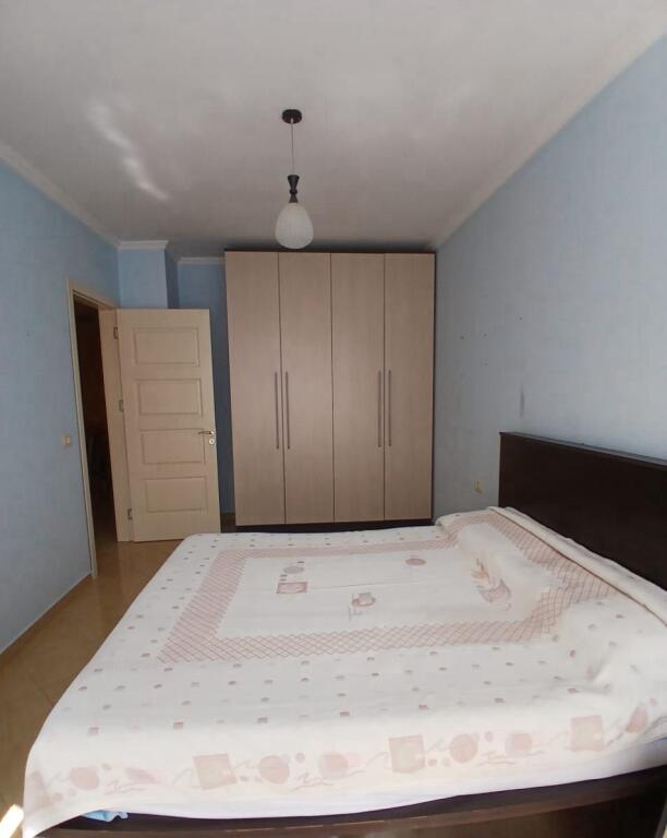 SHITET APARTAMENT 1+1,  Yzberisht