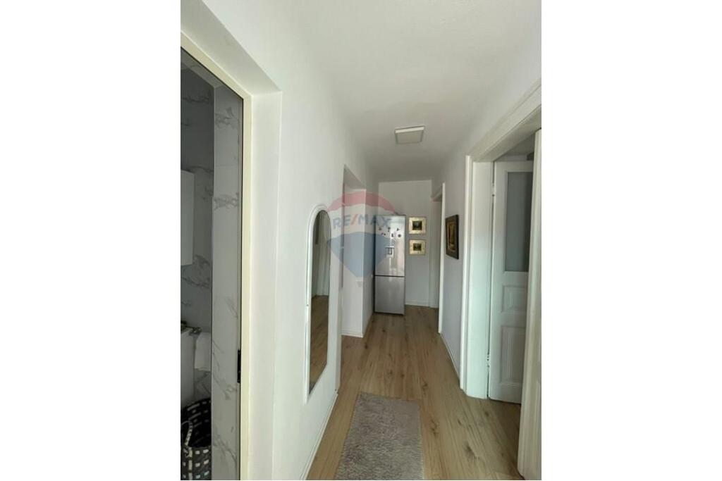 Apartament 1+1 Me Qira tek Myslym Shyri !