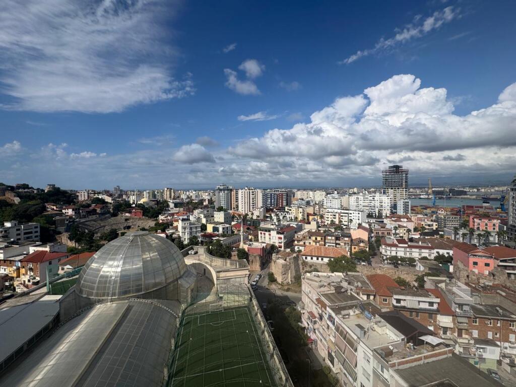 Shitet Penthouse me pamje nga deti ne zonen e Vollges.