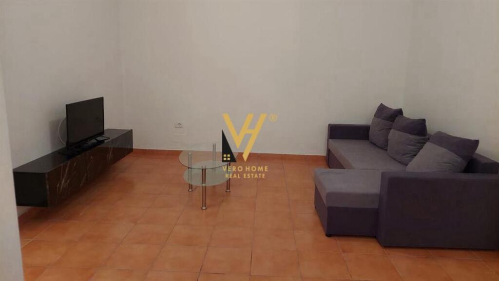 AFFITTASI APPARTAMENTO 2+1+2+BLK A ASTIR 450 EURO