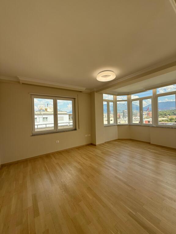 Apartment 2+1 for sale at Komuna e Parisit/Hasan Alla Street