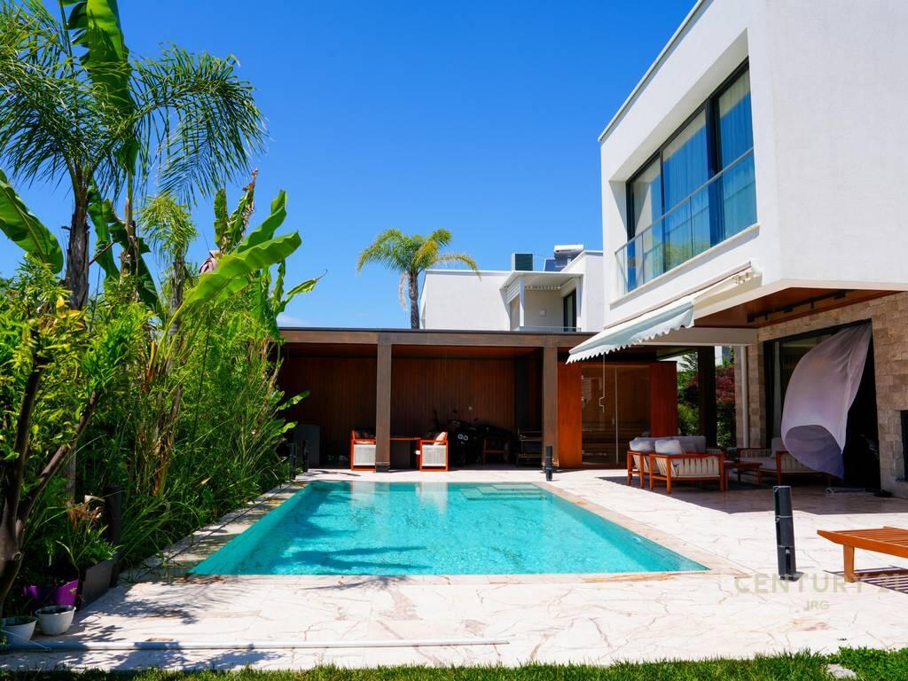 Vendesi Villa di Lusso Individuale – San Pietro Resort