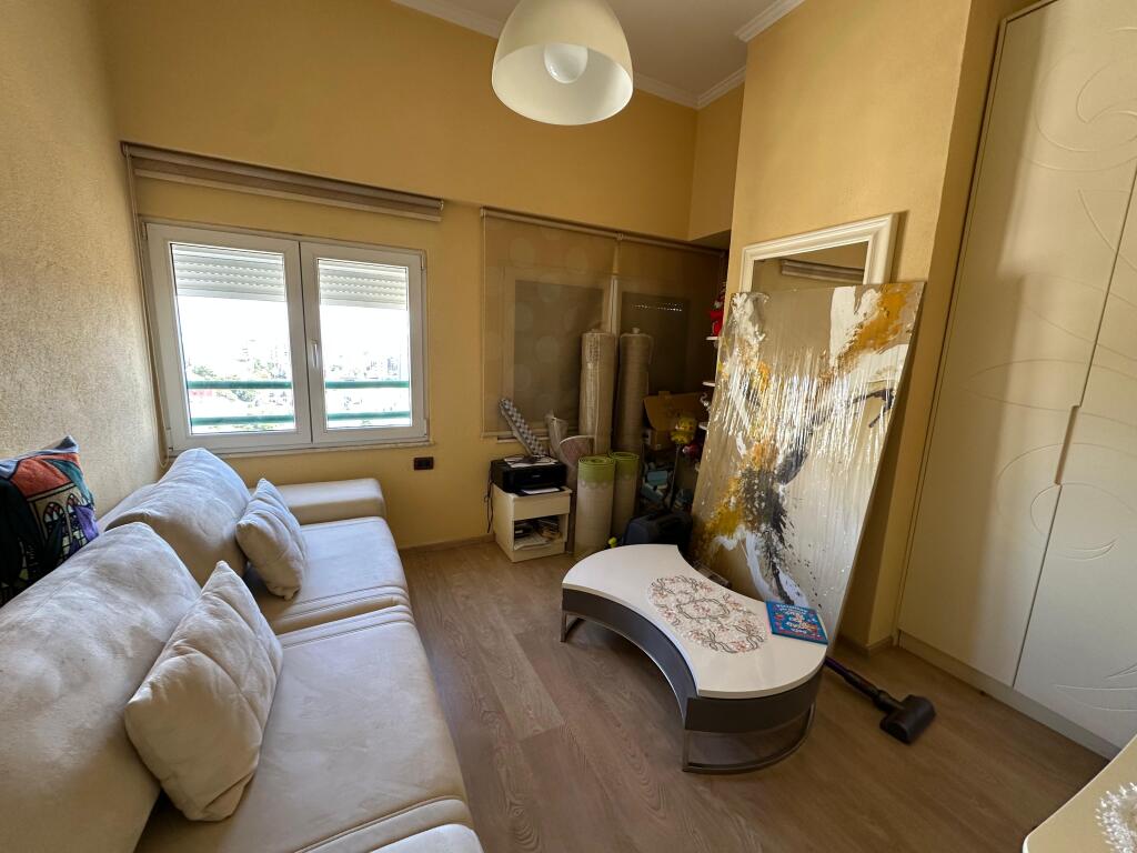 Shitet Penthouse me pamje nga deti ne zonen e Vollges.