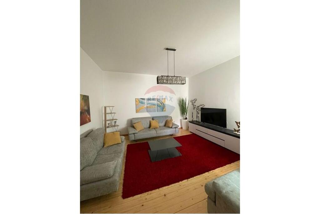 Apartament 1+1 Me Qira tek Myslym Shyri !