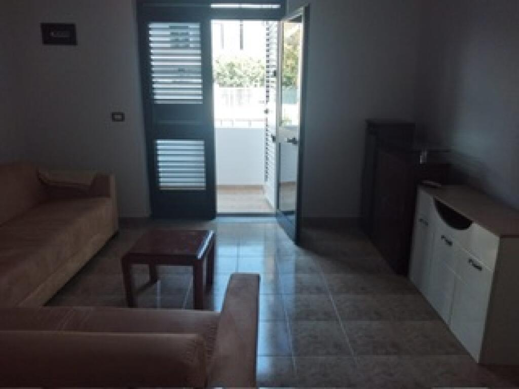 Jepet 1+1 me qera ne Astir me 350€