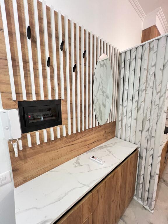 Apartament Me Qera 1+1+post parkimi Tek Pazari I Ri (ID B2101205) Tirane.