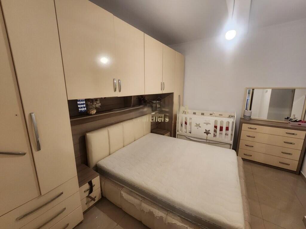 Affittasi appartamento 2+1+2 vicino a Piazza Wilson – 500€/mese