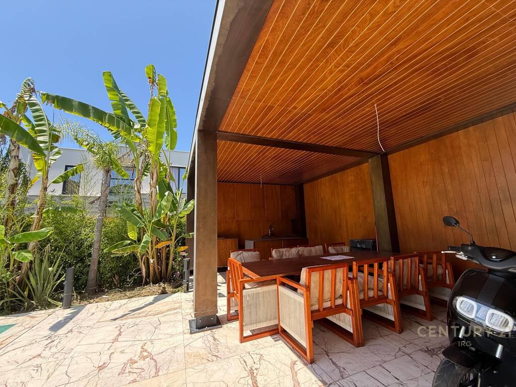 Vendesi Villa di Lusso Individuale – San Pietro Resort