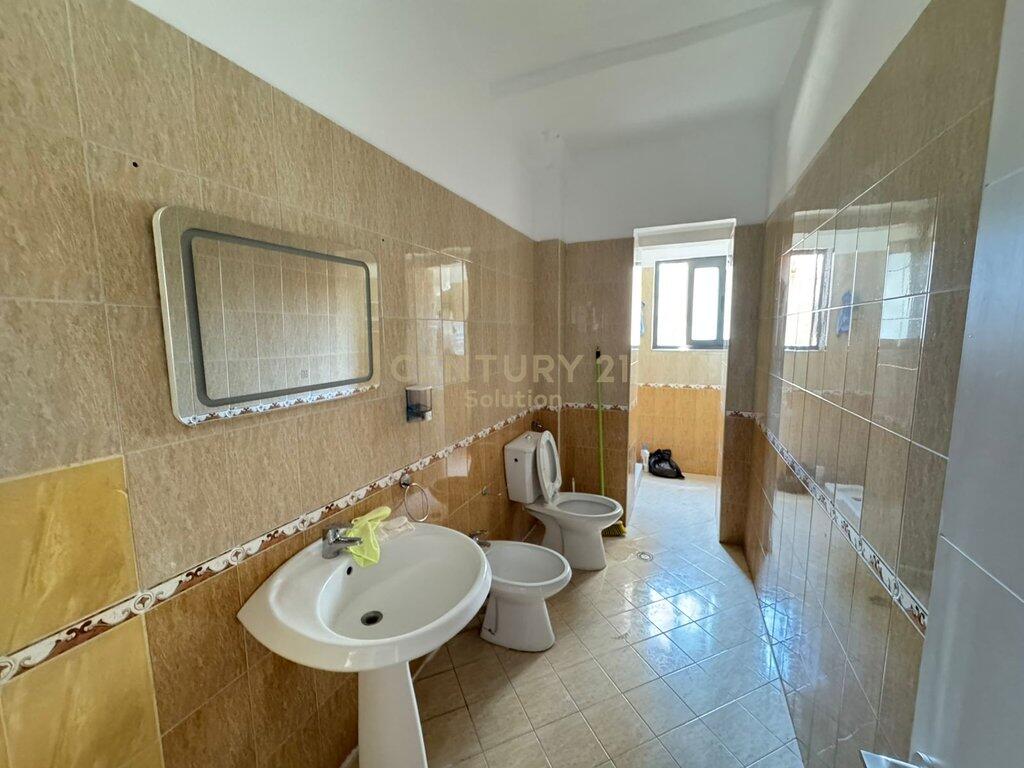 APPARTAMENTO PER UFFICI 3+1 A BLLOK VICINO A BARONESHA !