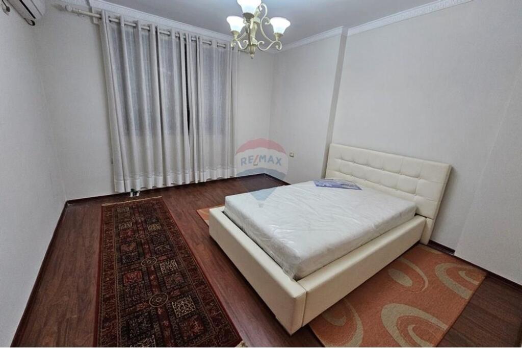 Jepet me Qira Apartament 3+1+2.