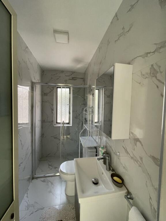 APARTAMENT ME QERA 1+1 MYSLYM SHYRI 600 EURO