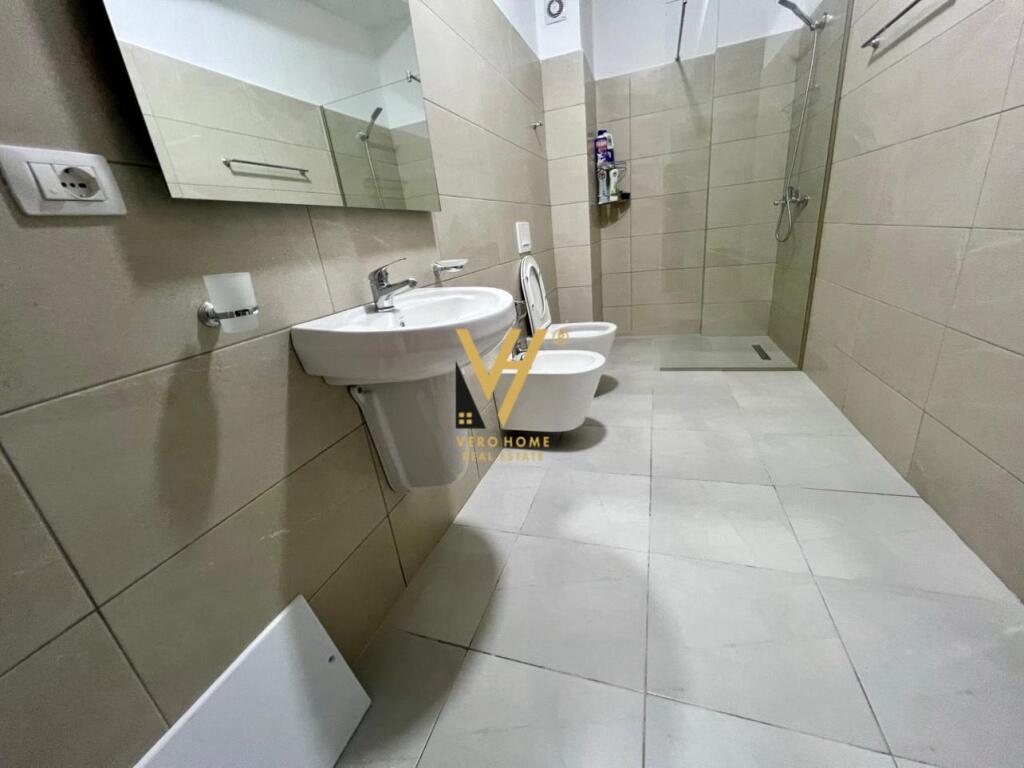 JEPET APARTAMENT 1+1 ME QERA TE KODRA E DIELLIT 700 EURO