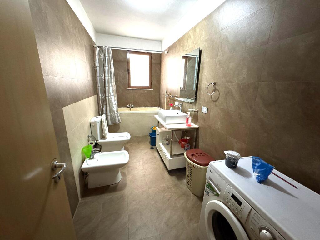 Jepet me Qera Apartmament 2+1_Parku Liqenit📍Lion Park