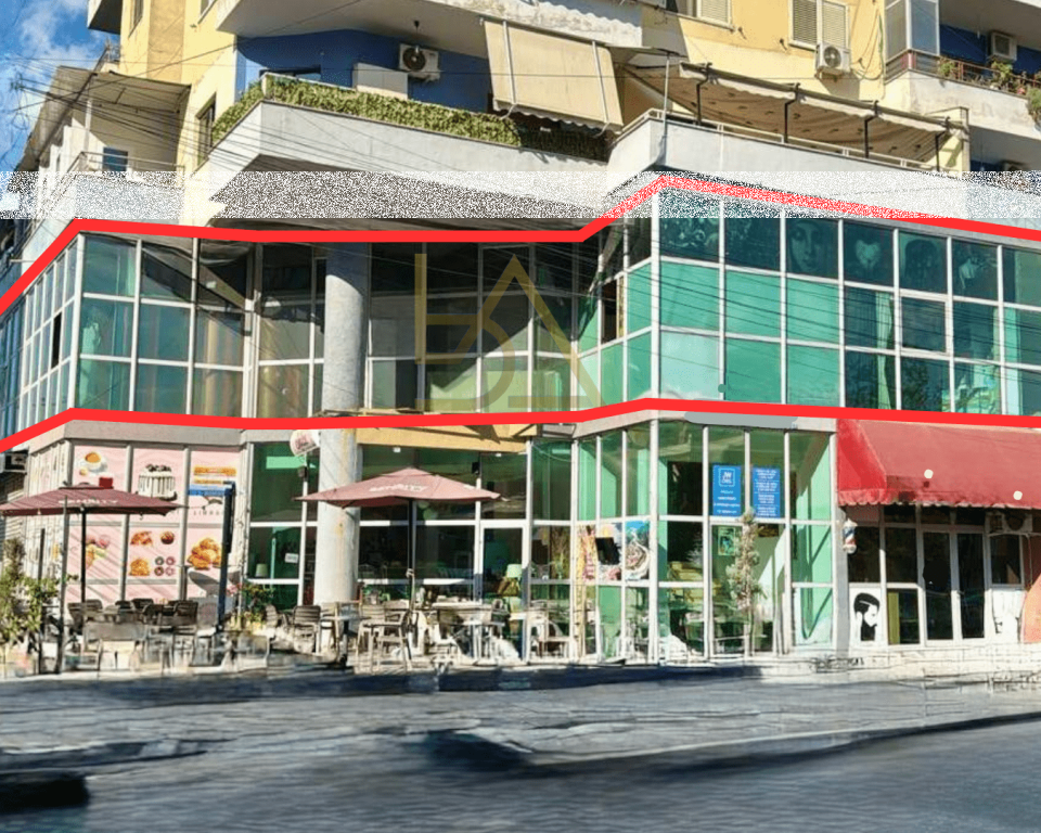 Locale commerciale in vendita ad Astir, Tirana