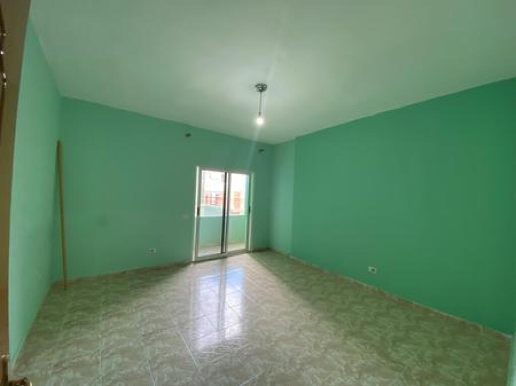 Apartment 3+1+2, Paris Commune, Tirana.