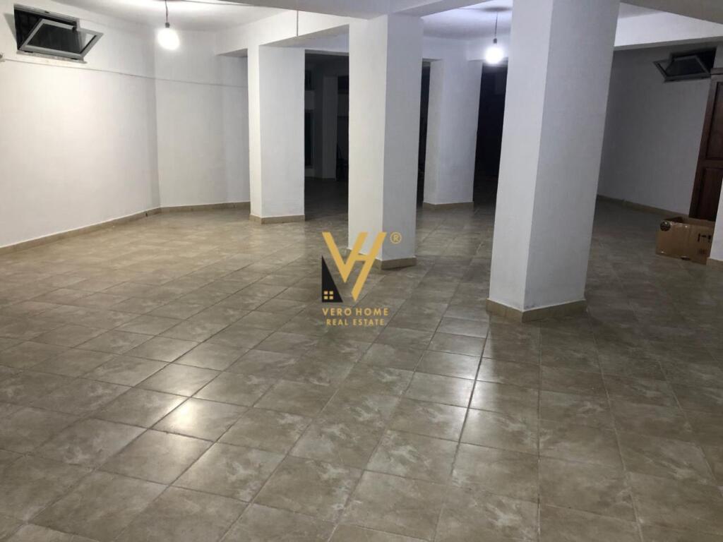 WAREHOUSE 130 M2 FOR RENT ON NAIM FRASHERI STREET 50,000 LEKE