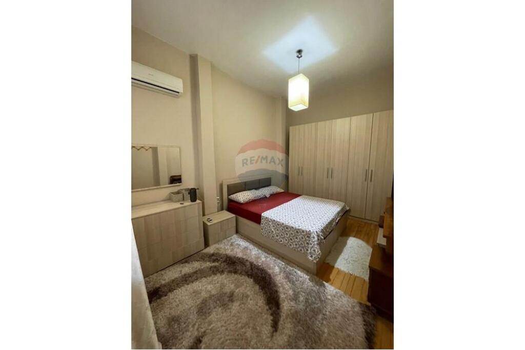 Apartament 1+1 Me Qira tek Myslym Shyri !