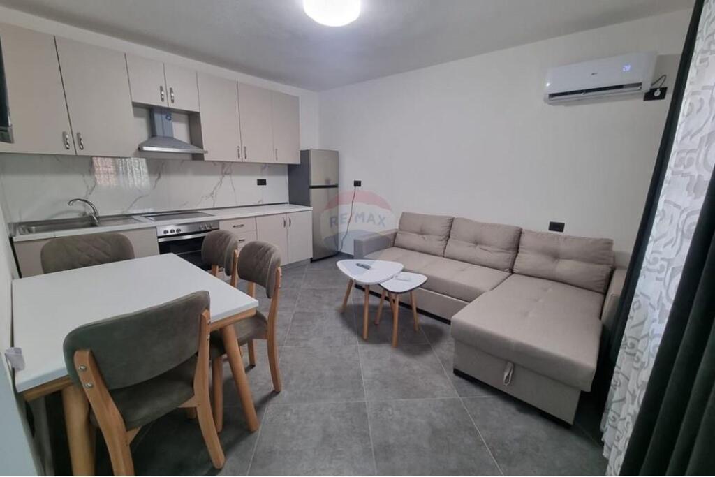 Appartamento 2+1 in affitto in Via Riza Cerova