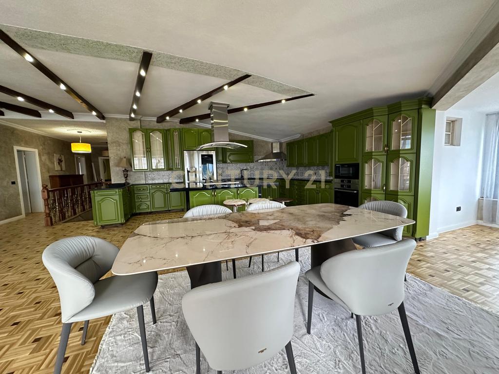 DINAMO COMPLEX, LUXURY PENTHOUSE FOR SALE