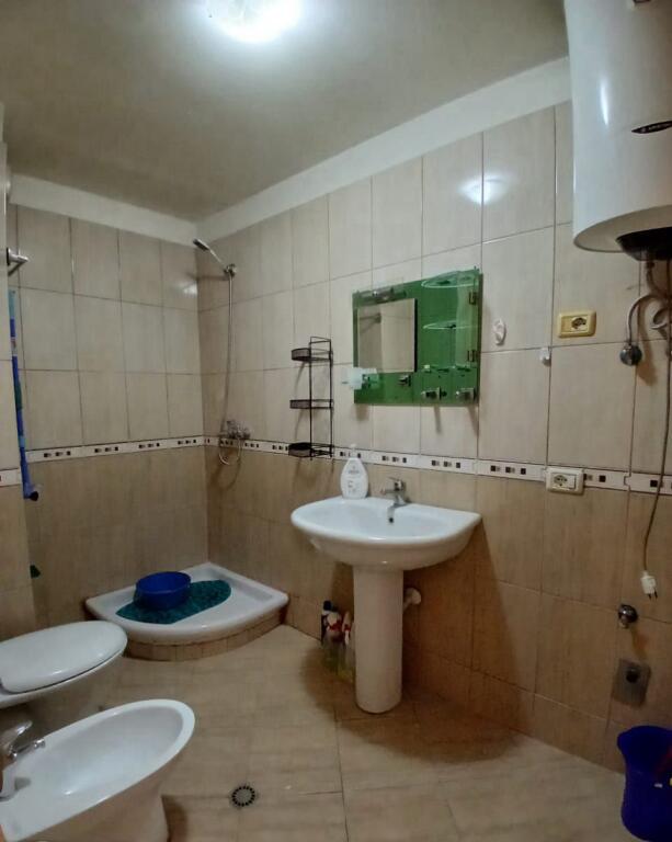 SHITET APARTAMENT 1+1,  Yzberisht