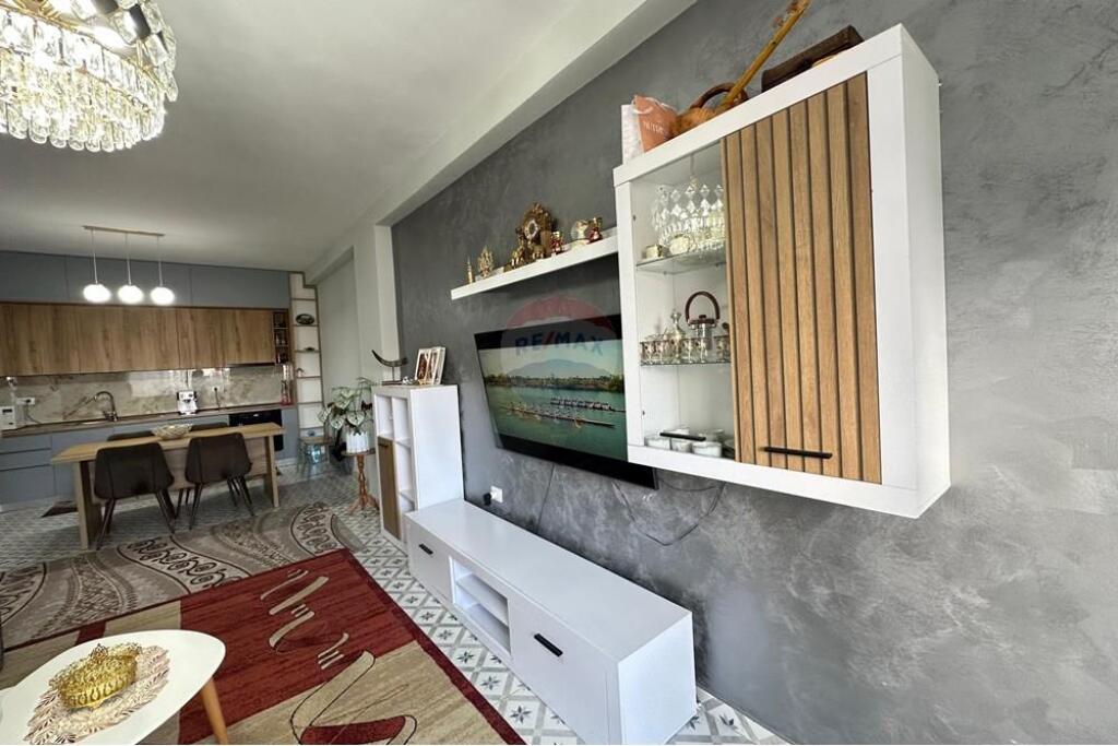 Shitet Apartament 2+1 ne Fresk