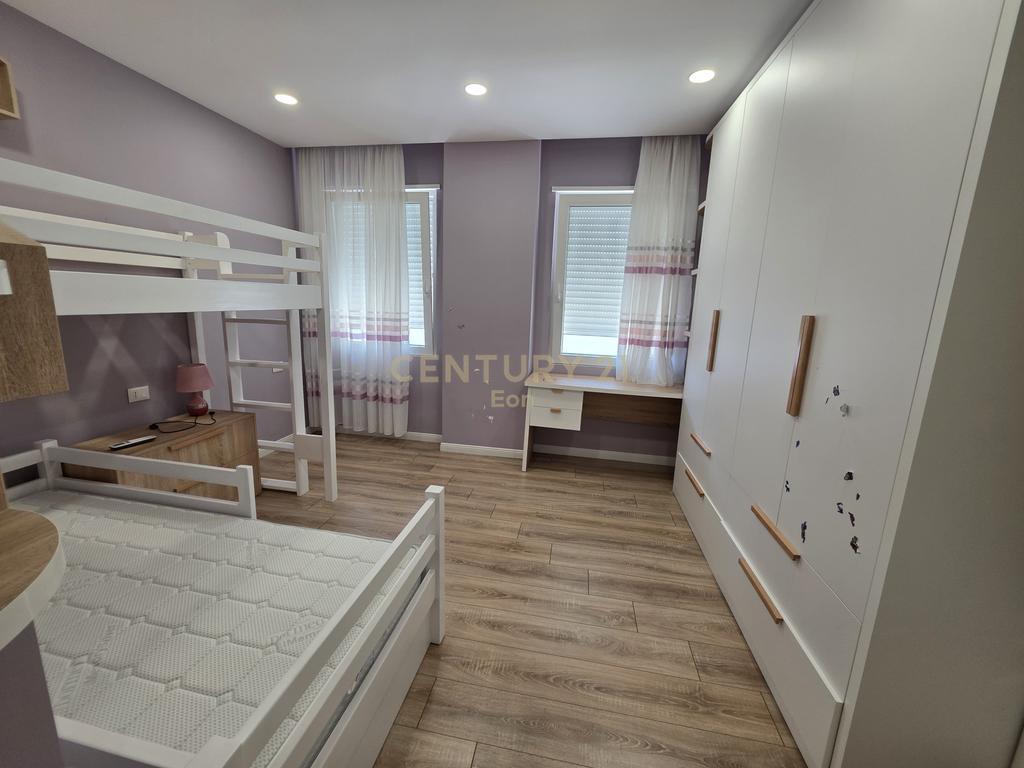 Super Apartament 3+1 në Vollga, Durres