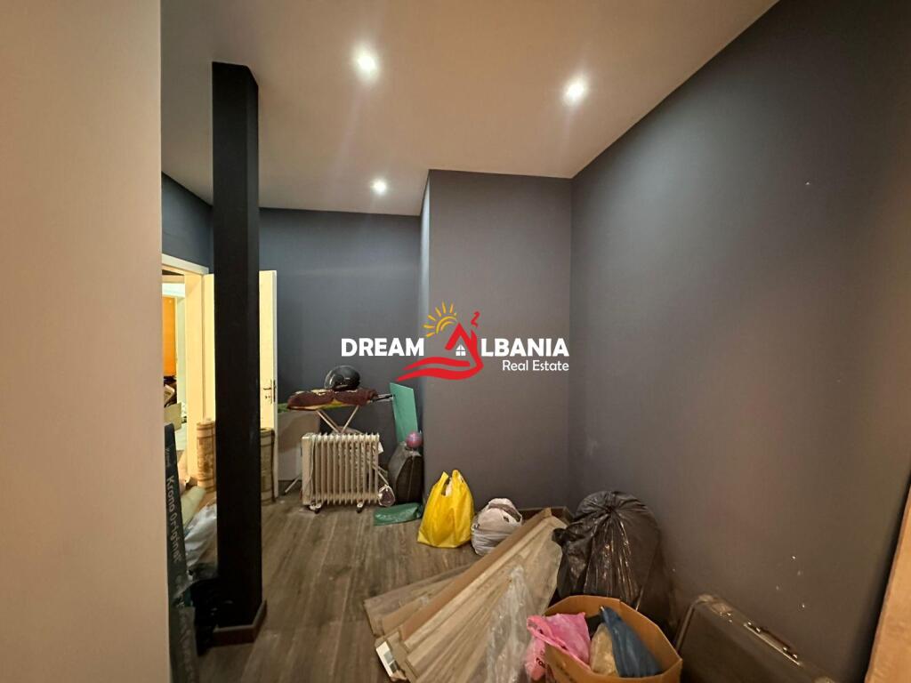 Apartament 3+1+2+verande ne shitje tek Tirana Golden Park prane Amerikan 3 (ID 4131464)