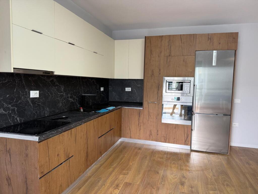 5 Maji Jepet Apartament 1+1 Me Qera