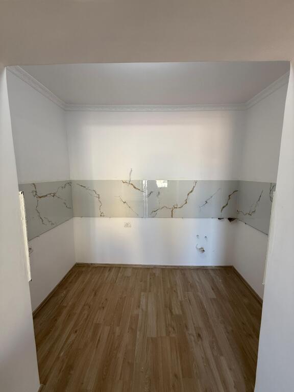 Shitet Apartament 2+1 - Stadiumi Dinamo