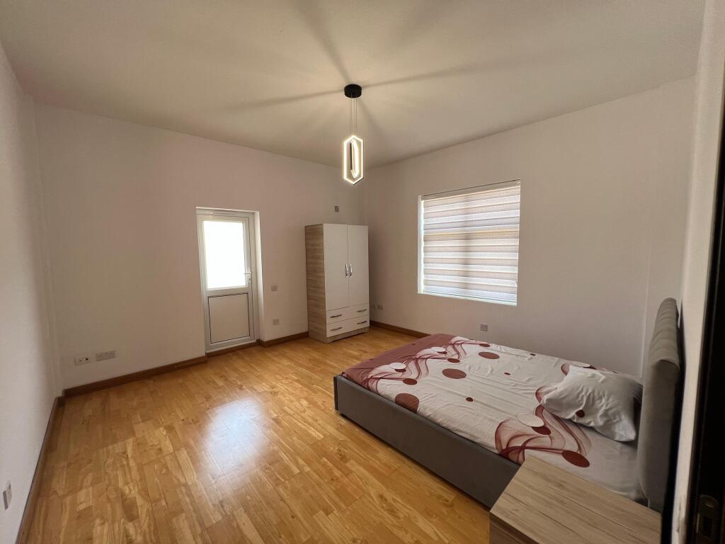 📣 RENT Apartment 2+1 With Parking 📍 Behind the Mangalem Complex ✨   🏠 Private House  🪜 1st Floor 🛋️ Furnished   💶 Price 450 Euro