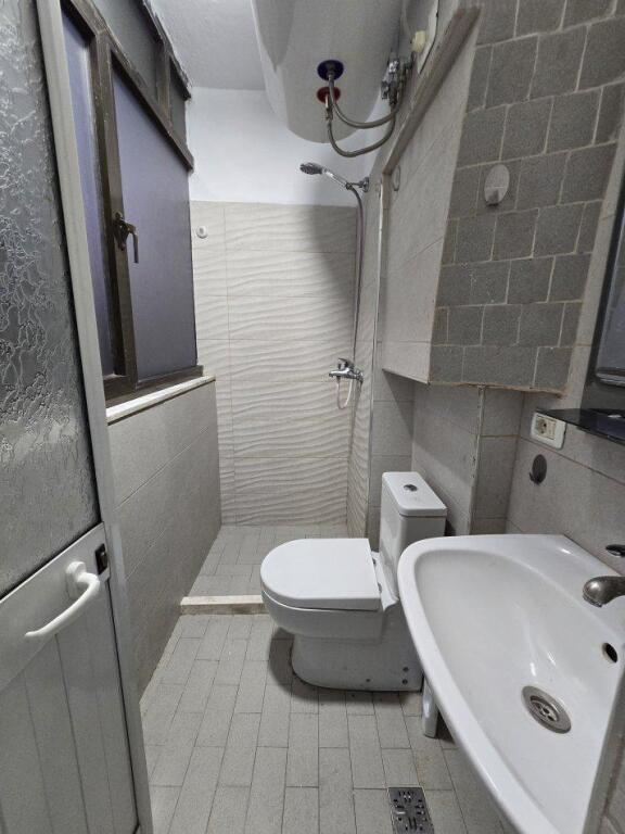 Qera, Apartament 1+1, Mine Peza 480 euro/muaj