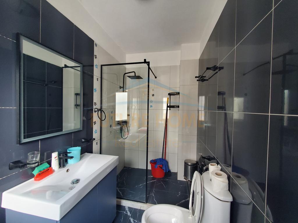 Qera, Apartament 2+1+2, Fresku, Tiranë